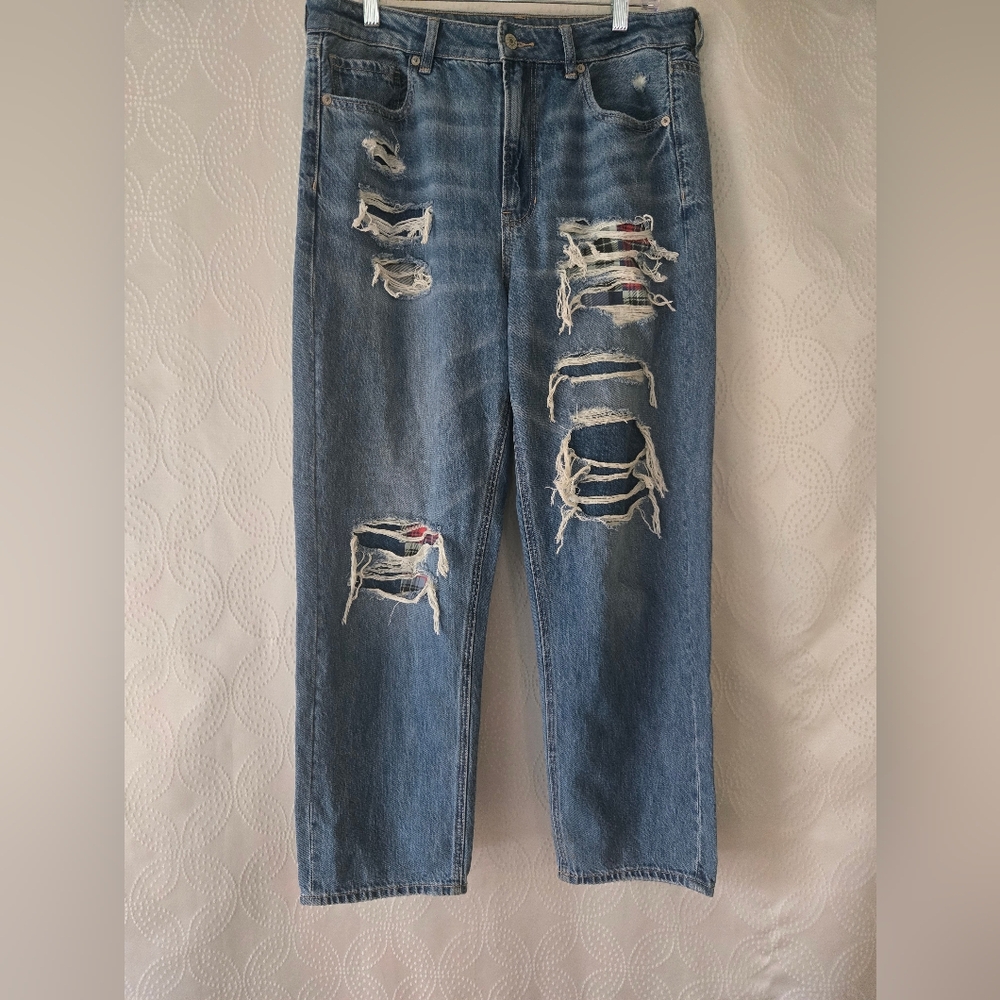 American Eagle Outfitters Blue Distressed Mom Jeans